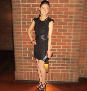 Kimiko Glenn feet photo 14