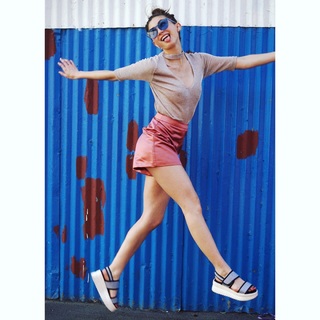 Kimiko Glenn feet photo 7
