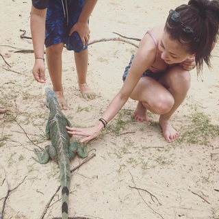 Kimiko Glenn feet photo 2