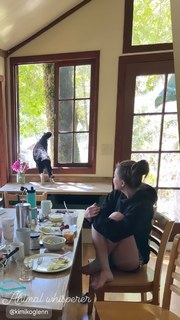 Kimiko Glenn feet photo 3