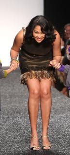 Kimora Lee feet photo thumbnail