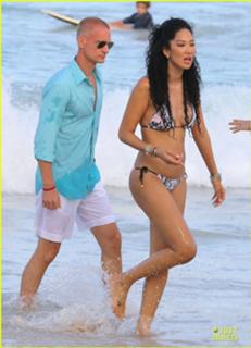 Kimora Lee feet photo thumbnail