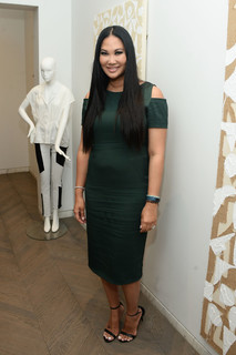 Kimora Lee feet photo thumbnail