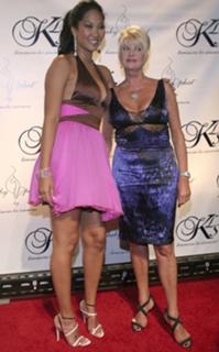 Kimora Lee feet photo thumbnail