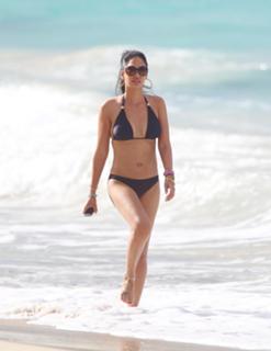 Kimora Lee feet photo thumbnail