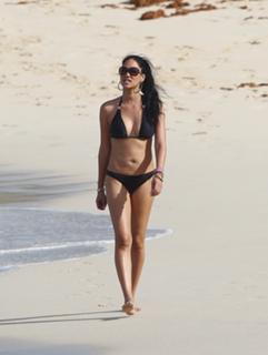 Kimora Lee feet photo thumbnail