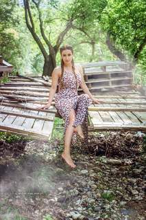 Kinda Hanna feet photo thumbnail