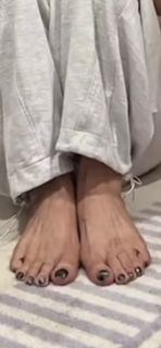 Kinda Hanna feet photo 1