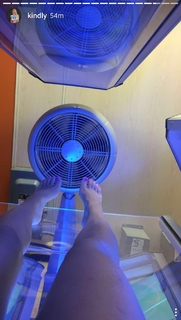Kindly Myers feet photo 4