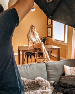 Kindly Myers feet photo 5
