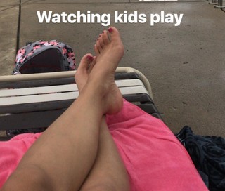 Kindly Myers feet photo 7