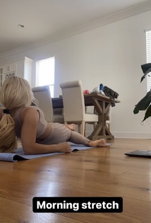 Kindly Myers feet photo 5