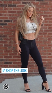 Kindly Myers feet photo 11