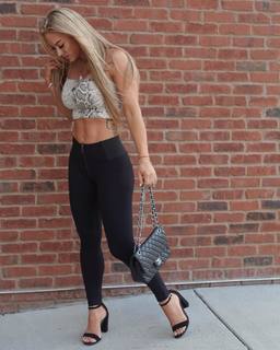 Kindly Myers feet photo 17