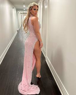 Kindly Myers feet photo 10