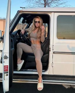 Kindly Myers feet photo 6