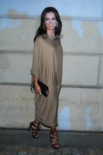 Kinga Rusin feet photo thumbnail