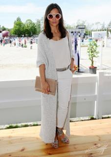 Kinga Rusin feet photo thumbnail