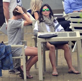 Kinga Rusin feet photo thumbnail