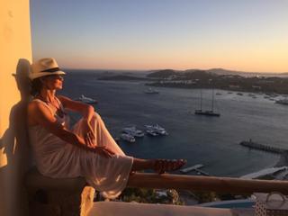 Kinga Rusin feet photo thumbnail