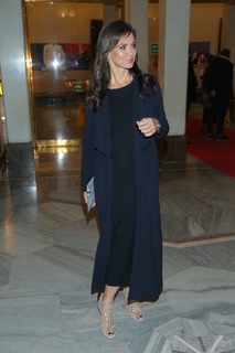 Kinga Rusin feet photo thumbnail