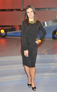 Kinga Rusin feet photo thumbnail