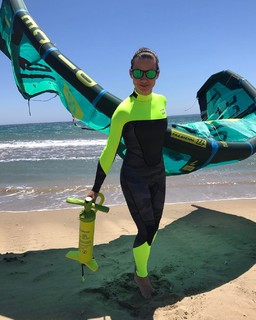 Kinga Rusin feet photo thumbnail