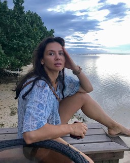 Kinga Rusin feet photo thumbnail