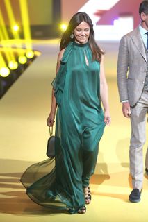 Kinga Rusin feet photo thumbnail