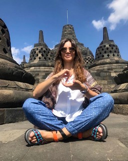 Kinga Rusin feet photo thumbnail