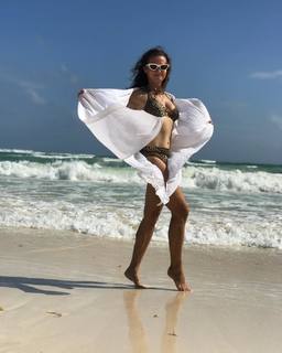 Kinga Rusin feet photo thumbnail