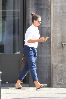 Kinga Rusin feet photo thumbnail