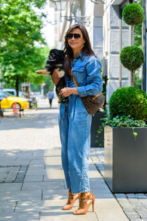 Kinga Rusin feet photo thumbnail