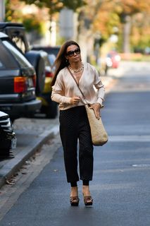 Kinga Rusin feet photo thumbnail