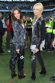 Kinga Rusin feet photo thumbnail