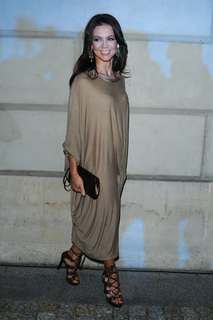 Kinga Rusin feet photo thumbnail