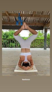 Kinga Rusin feet photo thumbnail