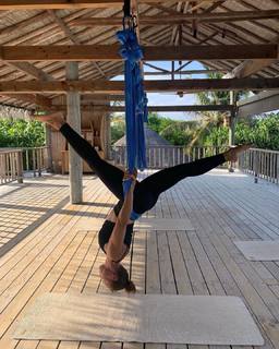 Kinga Rusin feet photo thumbnail