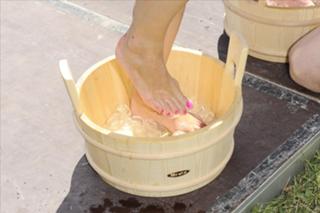 Kinga Rusin feet photo thumbnail