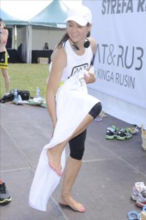 Kinga Rusin feet photo thumbnail