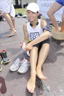 Kinga Rusin feet photo thumbnail