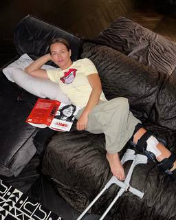 Kinga Rusin feet photo thumbnail