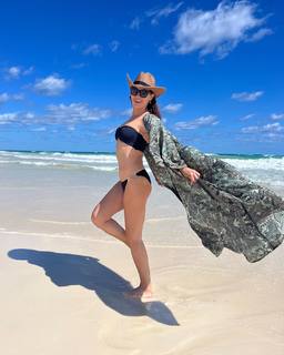 Kinga Rusin feet photo thumbnail