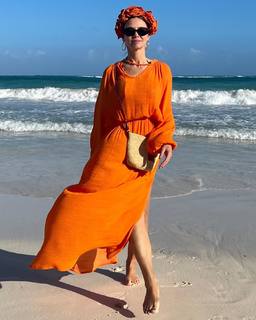 Kinga Rusin feet photo thumbnail