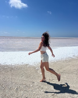 Kinga Rusin feet photo thumbnail