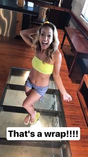 Kino MacGregor feet photo thumbnail