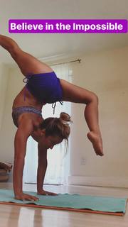 Kino MacGregor feet photo thumbnail