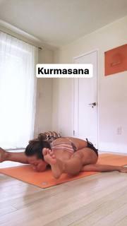 Kino MacGregor feet photo thumbnail