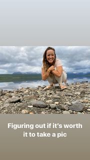 Kino MacGregor feet photo thumbnail
