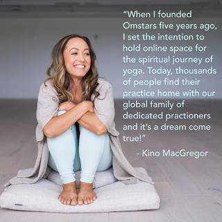 Kino MacGregor feet photo thumbnail
